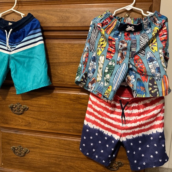 Boys' Swim Trunks Lot sz 5 - Picture 3 of 3